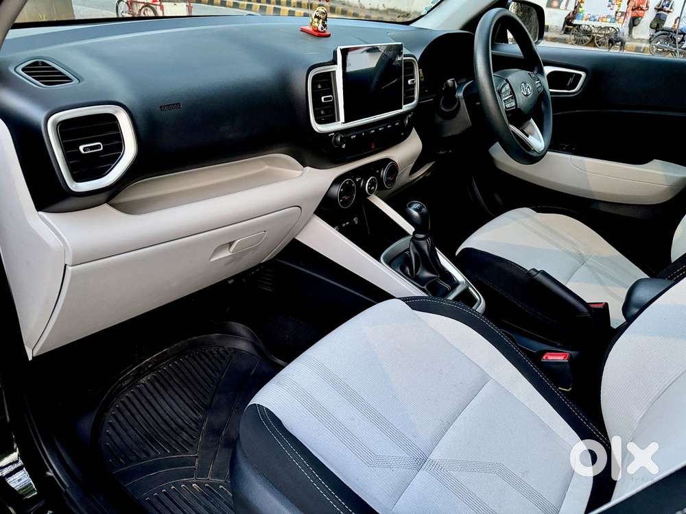 Hyundai Venue S 1.2 Petrol, 2025, Petrol