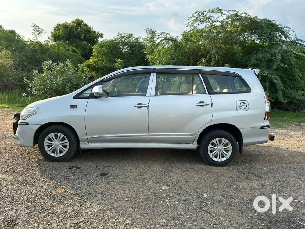 Toyota Innova Diesel 2014