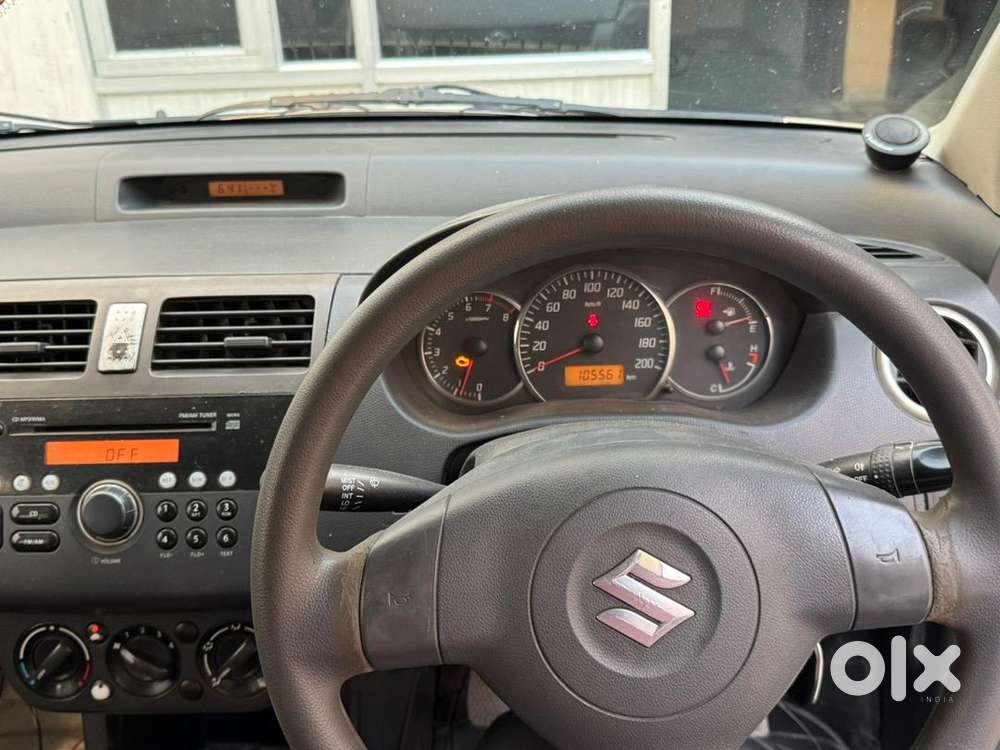 Maruti Suzuki Swift Dzire 2010 Petrol Well Maintained