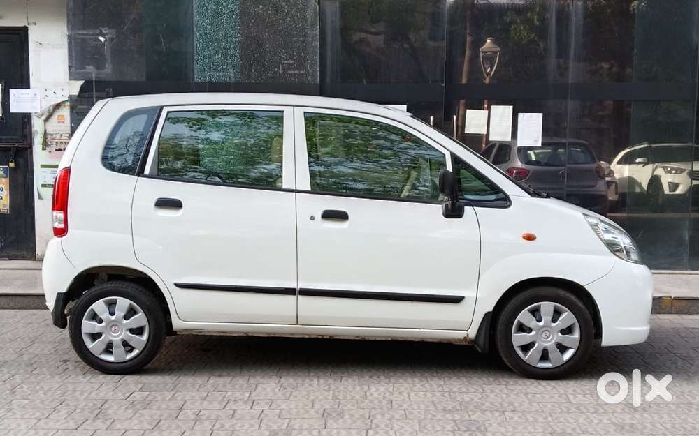 Maruti Suzuki Estilo Lxi Cng, 2010, Cng & Hybrids