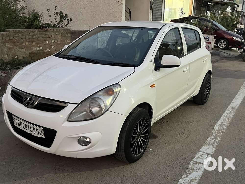 Hyundai I20 Sportz Diesel, 2011, Diesel