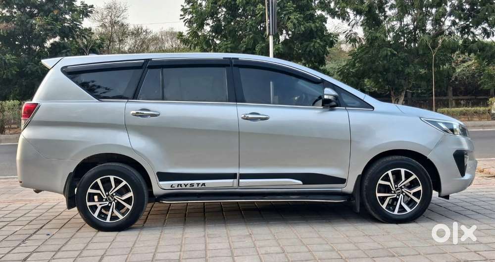 Toyota Innova Crysta 2.4 G Mt 8s, 2017, Diesel