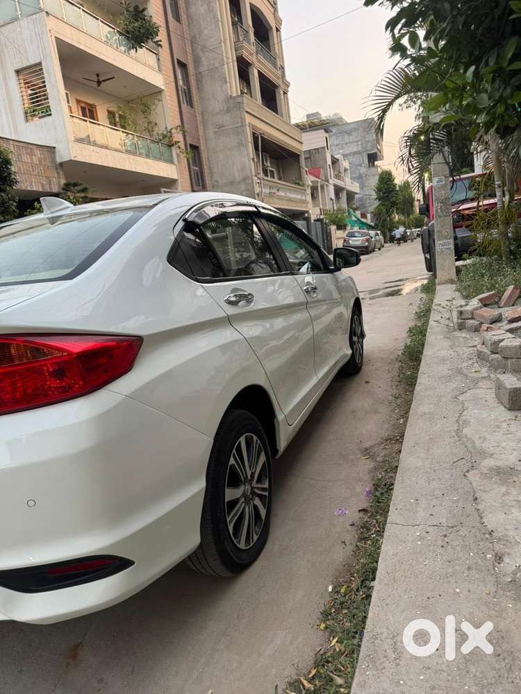 Honda City V Mt Exclusive, 2022, Petrol