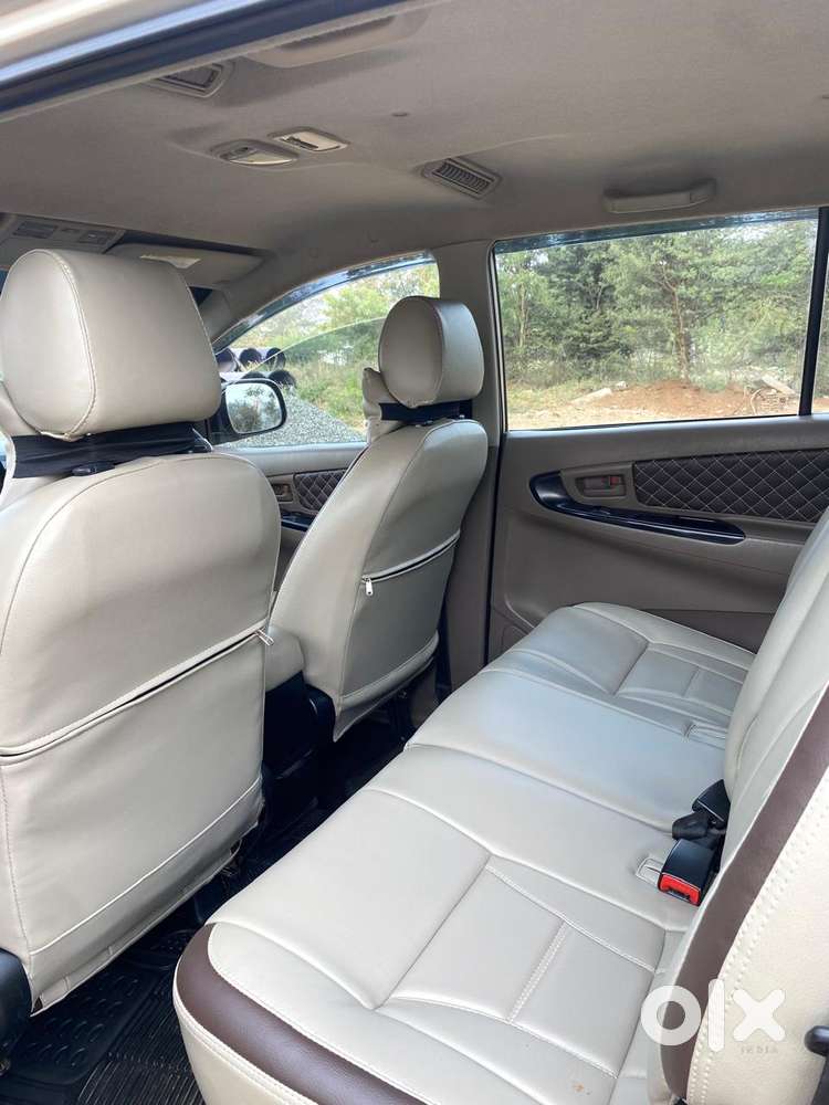 Toyota Innova 2.5 G (diesel) 7 Seater, 2015, Diesel