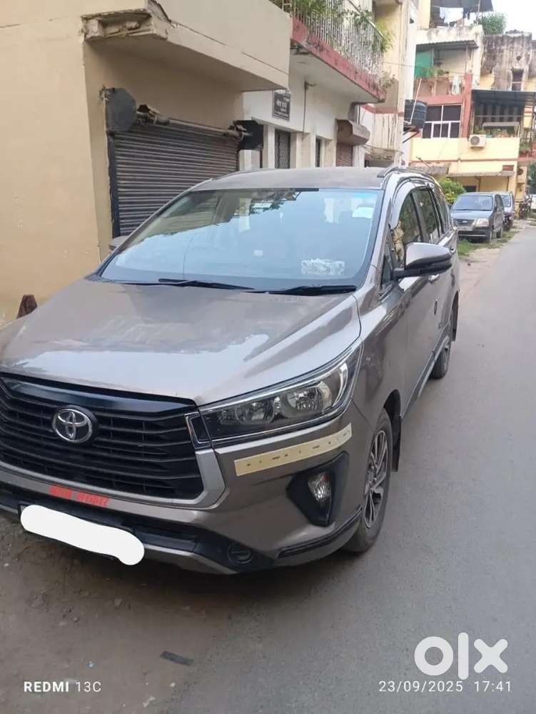 Toyota Innova Crysta 2022