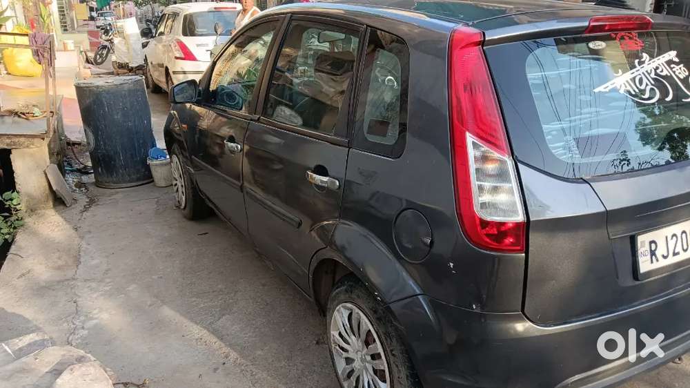 Ford Figo 15 Petrol 75000 Km Driven