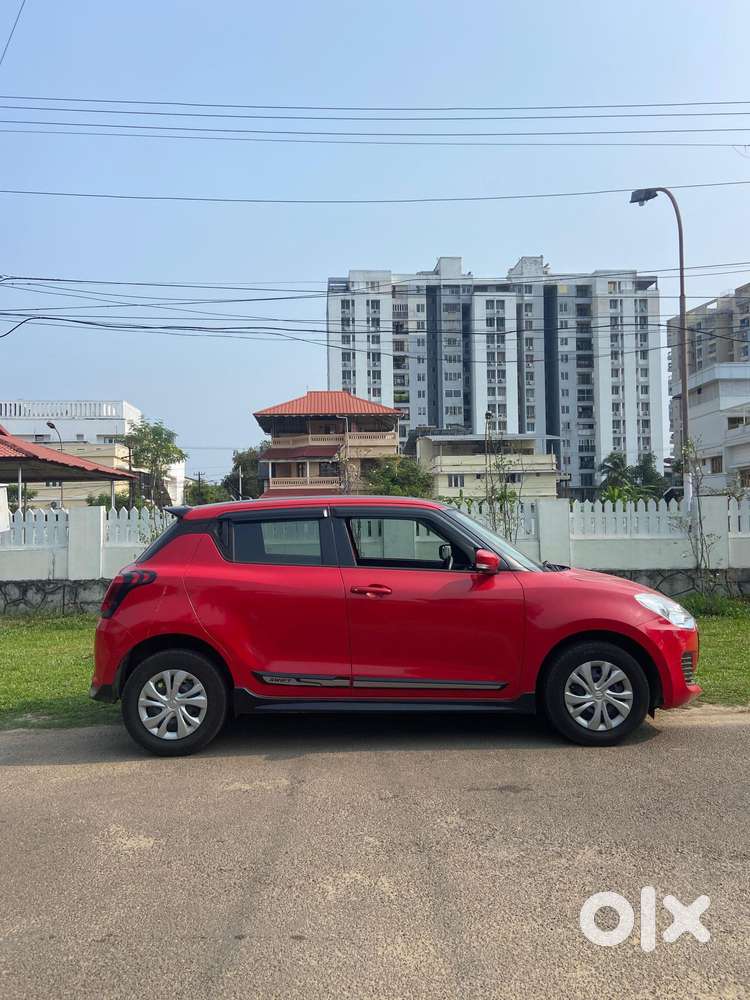 Maruti Suzuki Swift 1.2 Vxi (o), 2022, Petrol