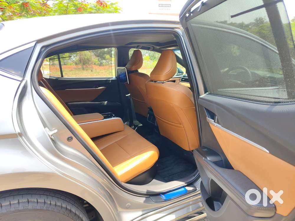 Toyota Camry V6 At, 2025, Petrol