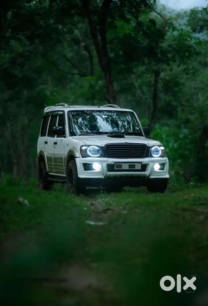Mahindra Scorpio  2005