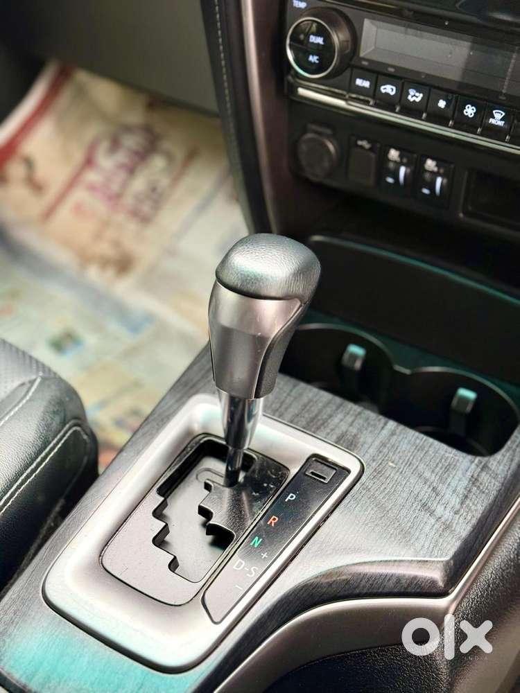 Toyota Fortuner 4x2 At 2.7 Petrol, 2022, Petrol