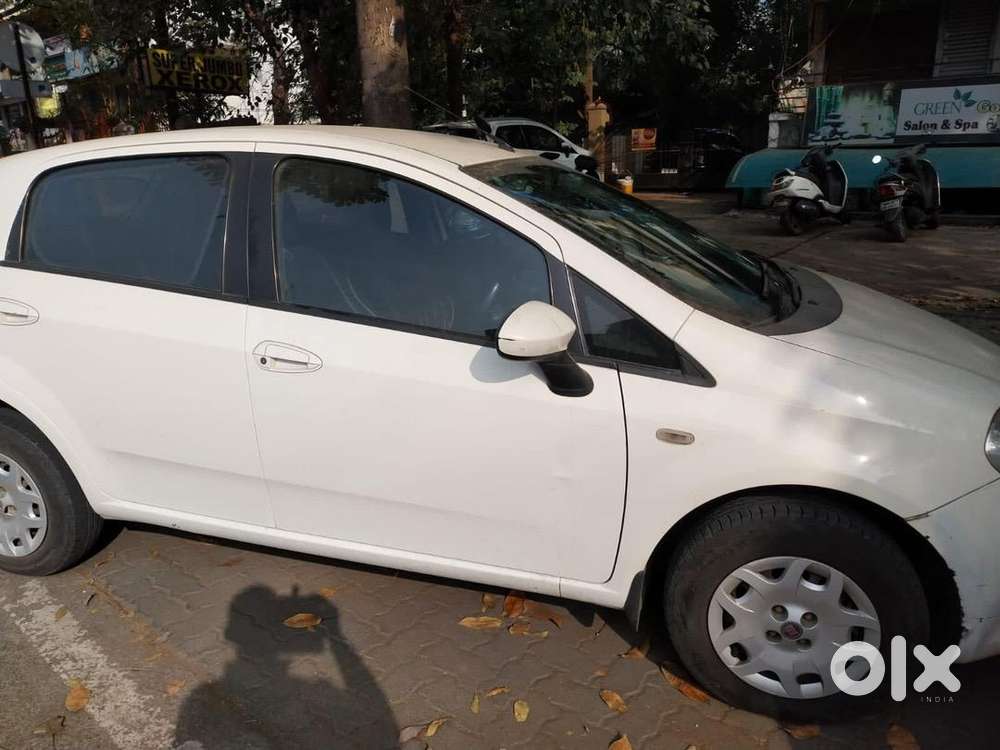 Fiat Punto 2012 Diesel 86000 Km Driven