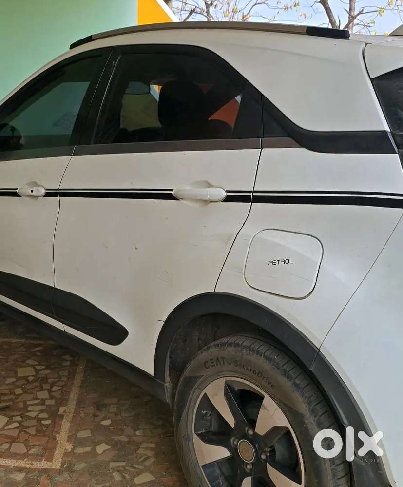 Tata Nexon Petrol 2018 Model Xz Plus Top Model For Lease