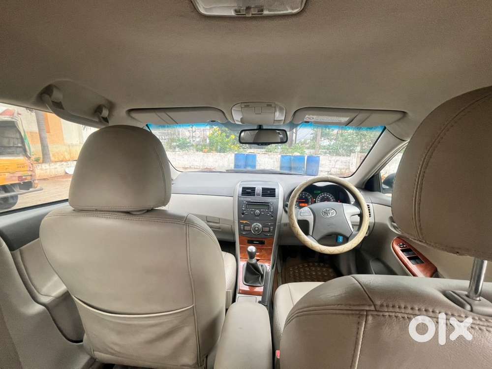 Toyota Corolla Altis 2010 Petrol