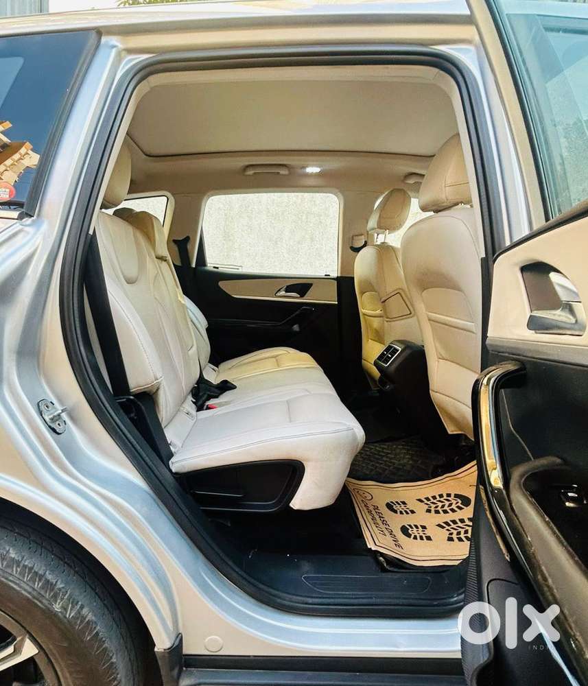 Mahindra Xuv700 2.2 Ax 7 Diesel At Str, 2022, Diesel