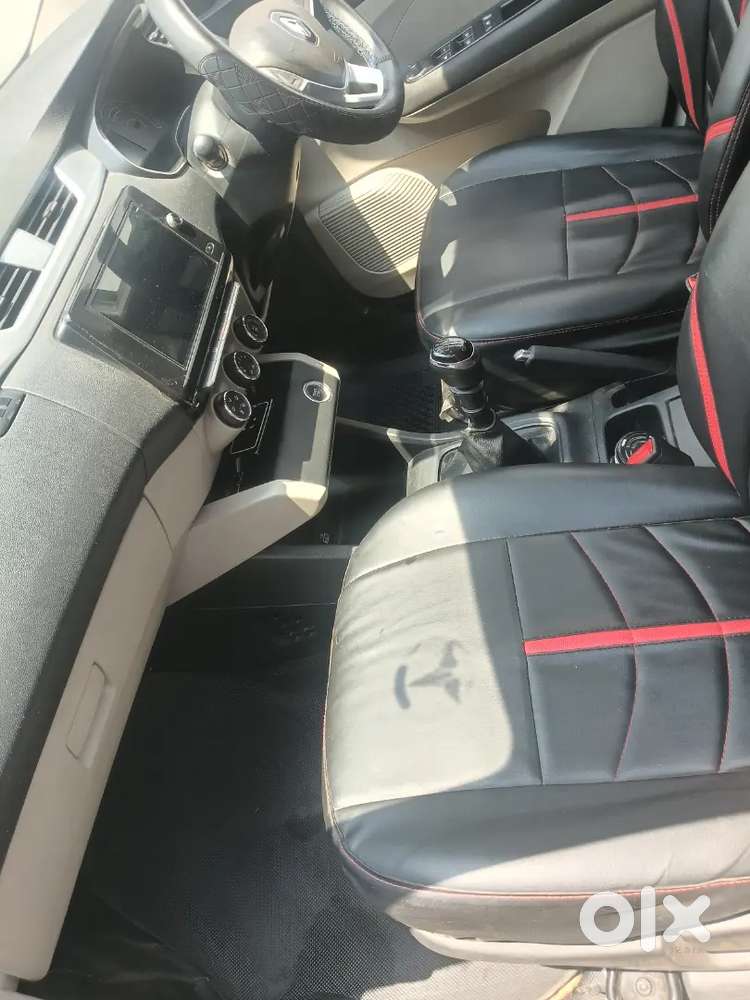 Renult Triber 2020 Last Modal Top Variant Bus Start Button Seat Cover