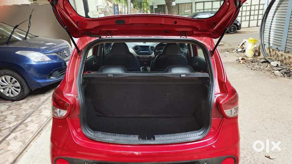 Hyundai Grand I10 2017 Petrol Well Maintained