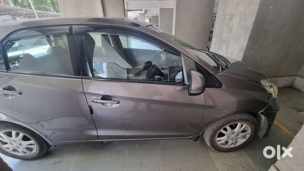Honda Brio Vx At 2015 Petrol Well Maintained