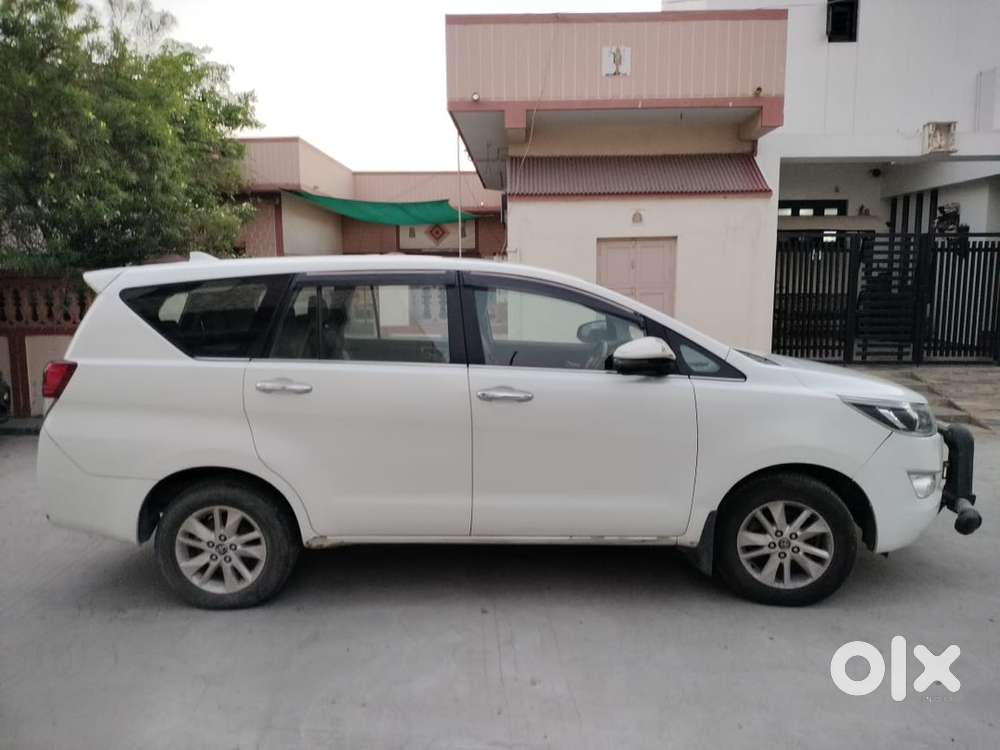 Toyota Innova Crysta 2017 Diesel Manual