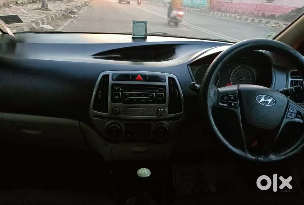 Hyundai I20 Sportz 1.2 Vtvt, 2013, Petrol