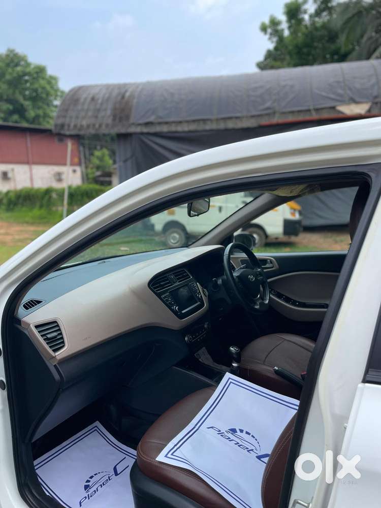 Hyundai I20 Petrol Asta Option, 2019, Petrol