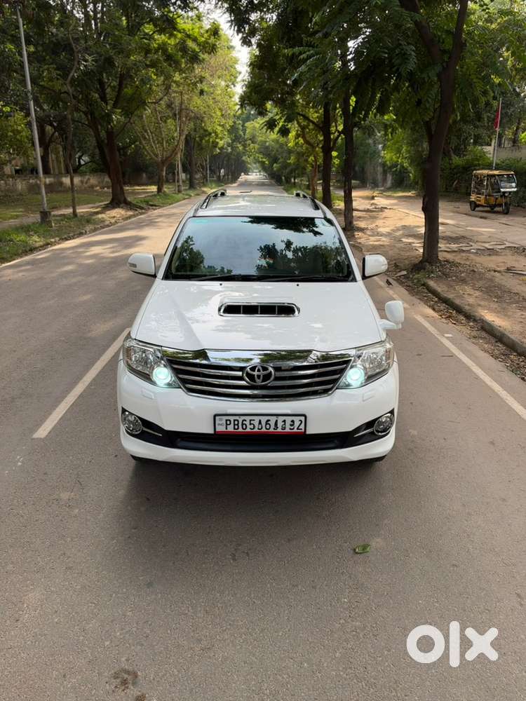 Toyota Fortuner 2015 Km Driven