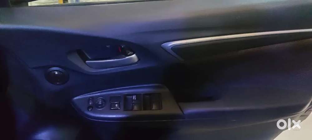 Honda Jazz 2015 Cng & Hybrids Well Maintained