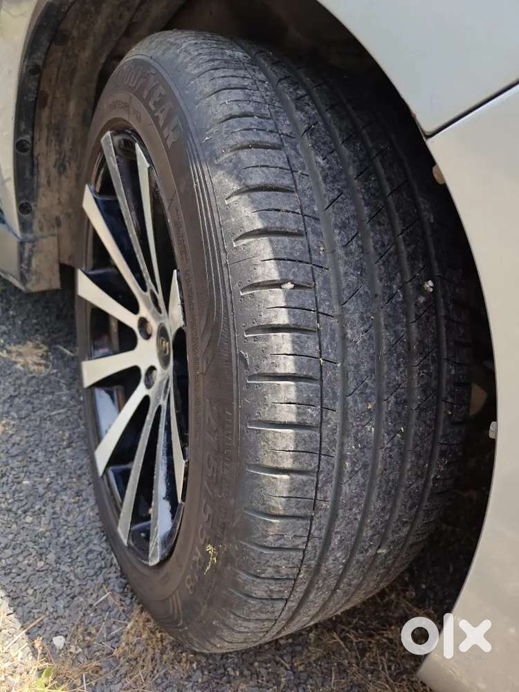 Toyota Innova Crysta 2.8 Gx Automatic