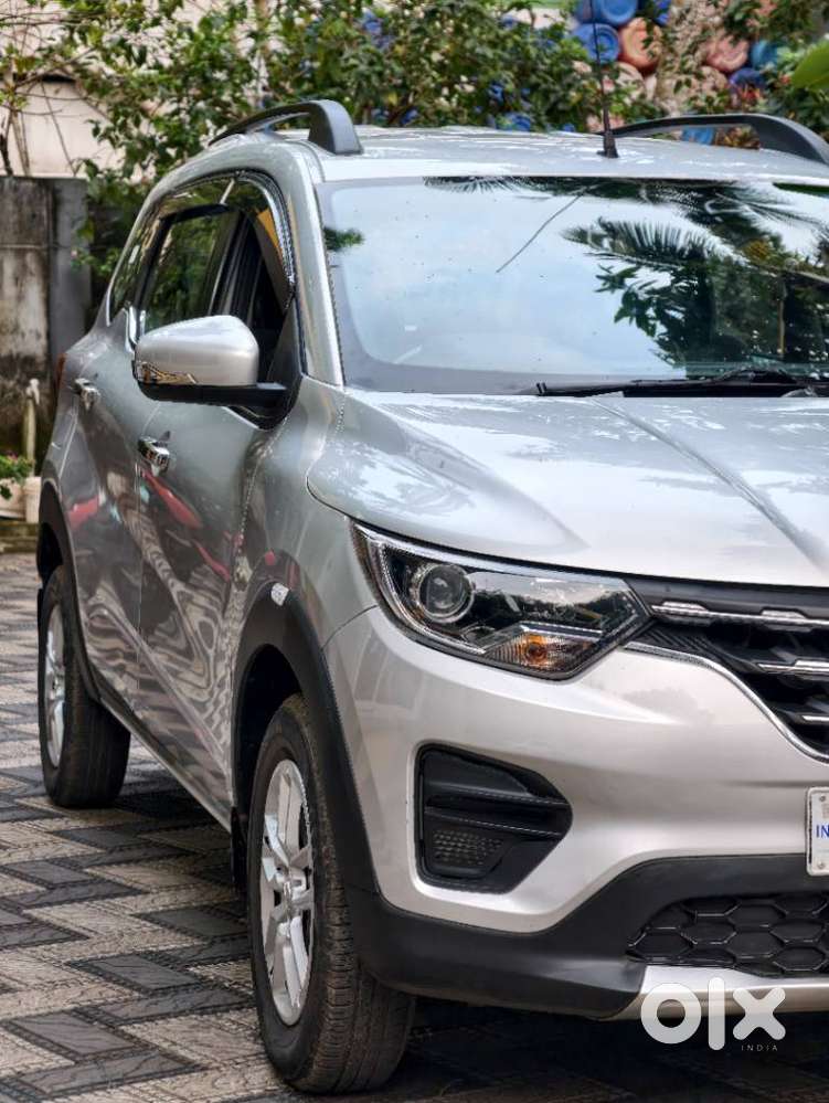 Renault Triber Rxt, 2020, Petrol