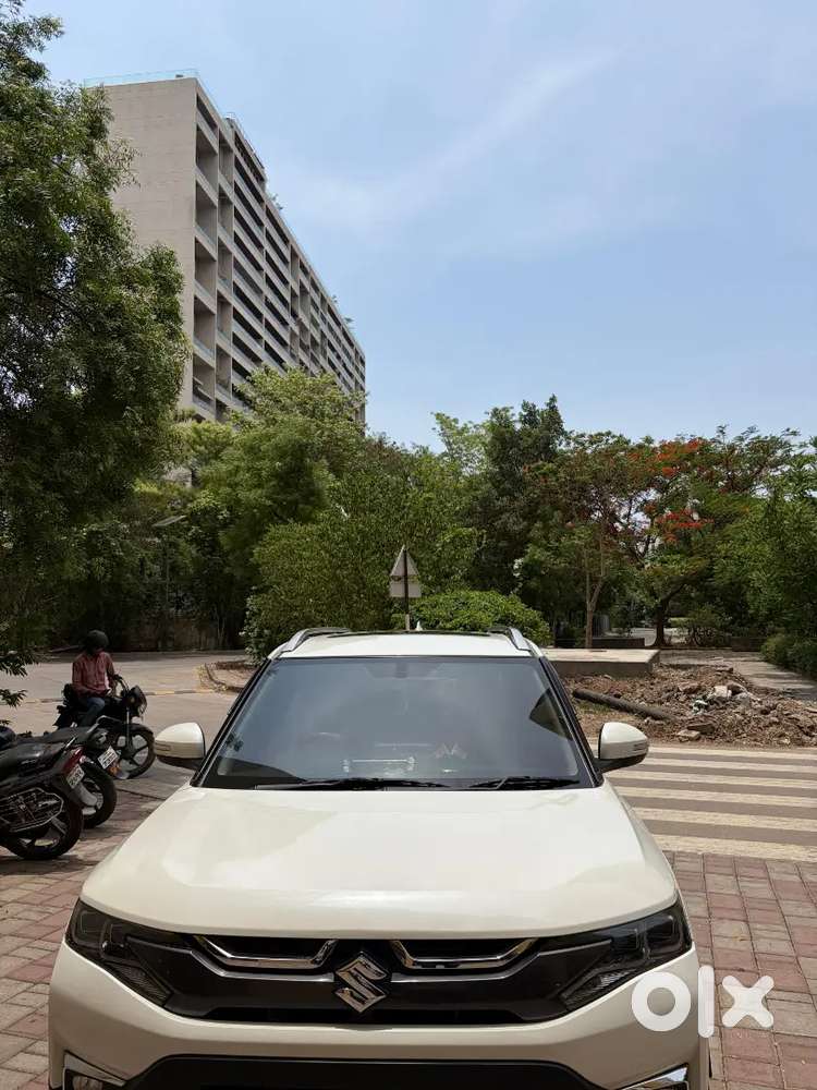 Maruti Suzuki Brezza 2025 Cng & Hybrids 30000 Km Driven