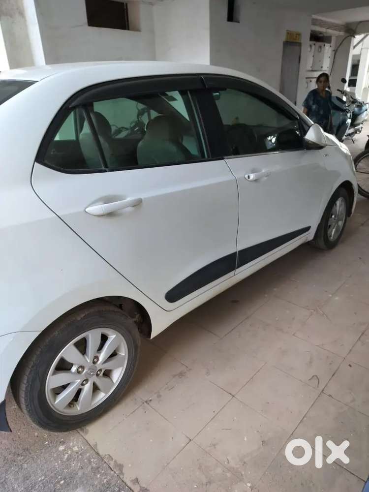 Hyundai Xcent 2015 Petrol Manual