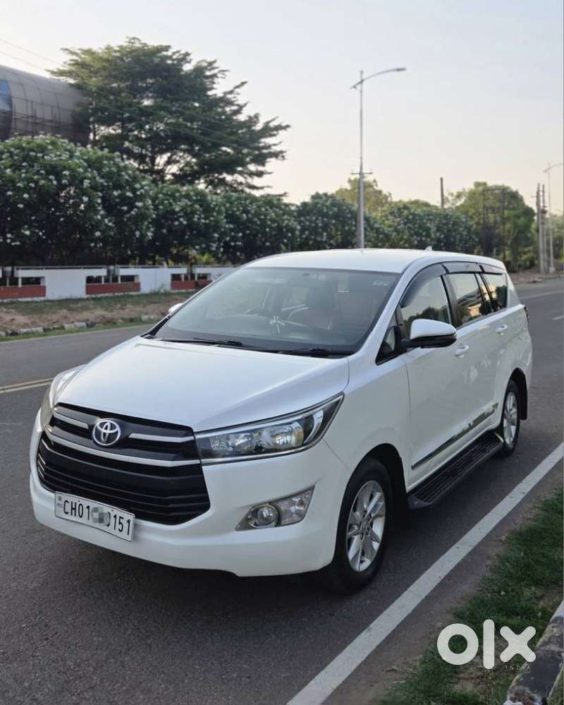 Toyota Innova Crysta 2.4 G Mt 7 Str, 2020, Diesel