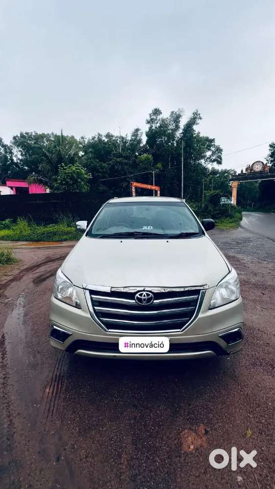 Toyota Innova G2 2011 Car