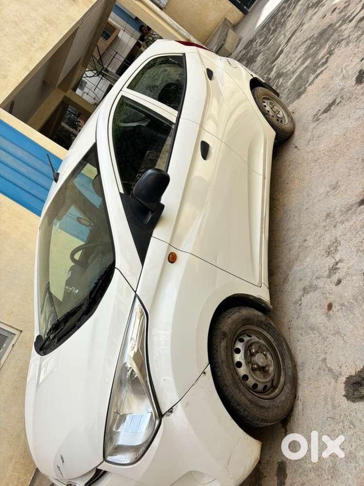Hyundai Eon Petrol 2013 Era +