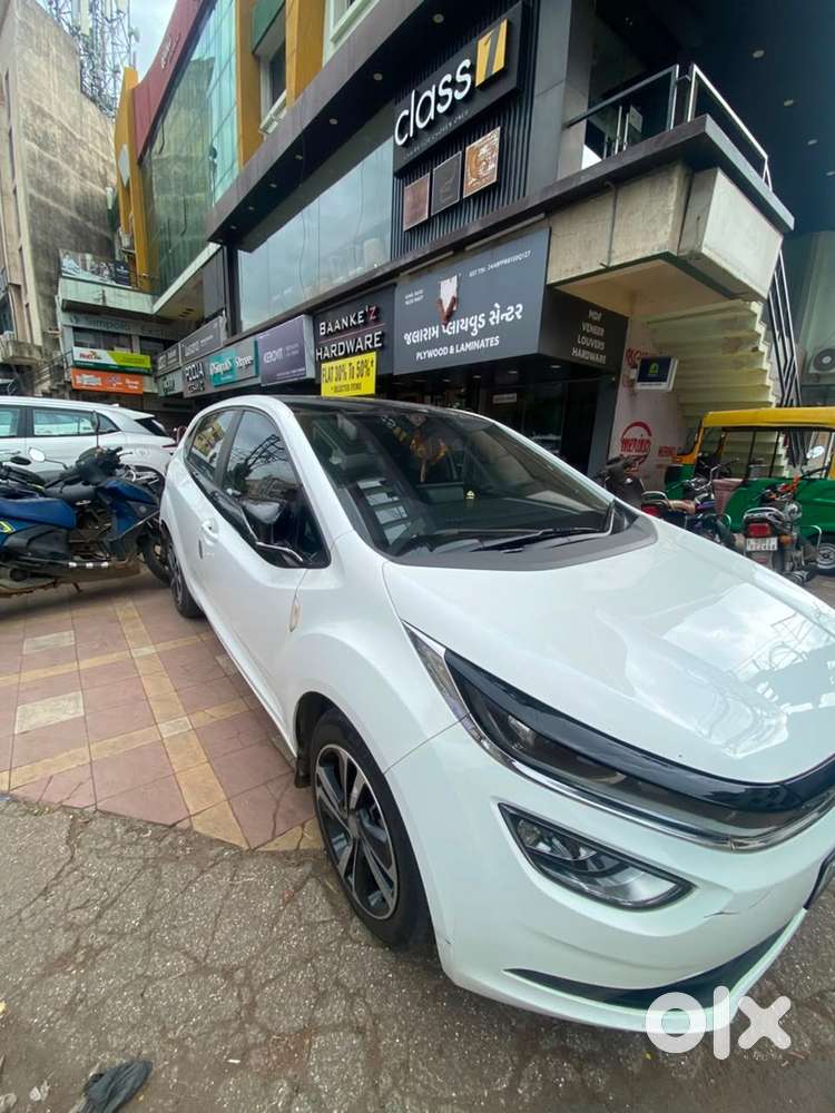 Tata Altroz Xz Plus 2025