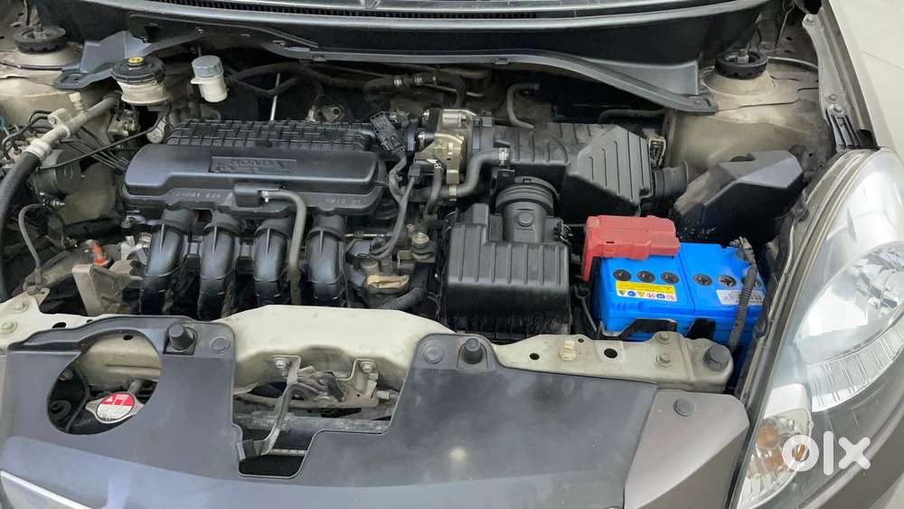 Honda Brio V Mt, 2013, Petrol