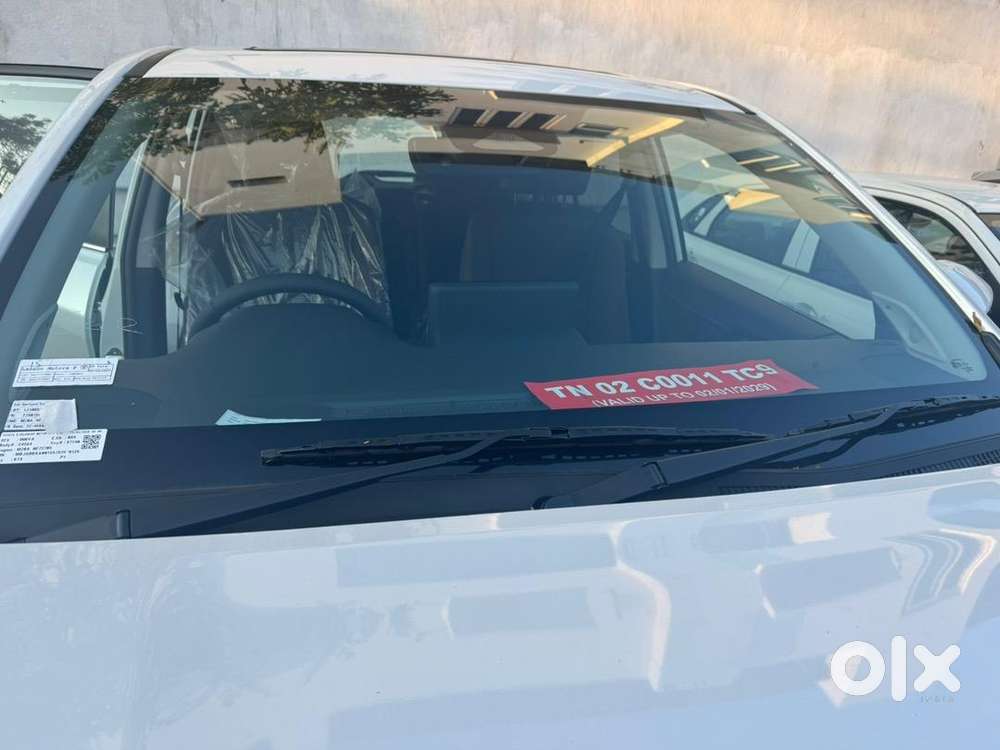 Toyota Hybrid 2026 New Car Below 1k Kms