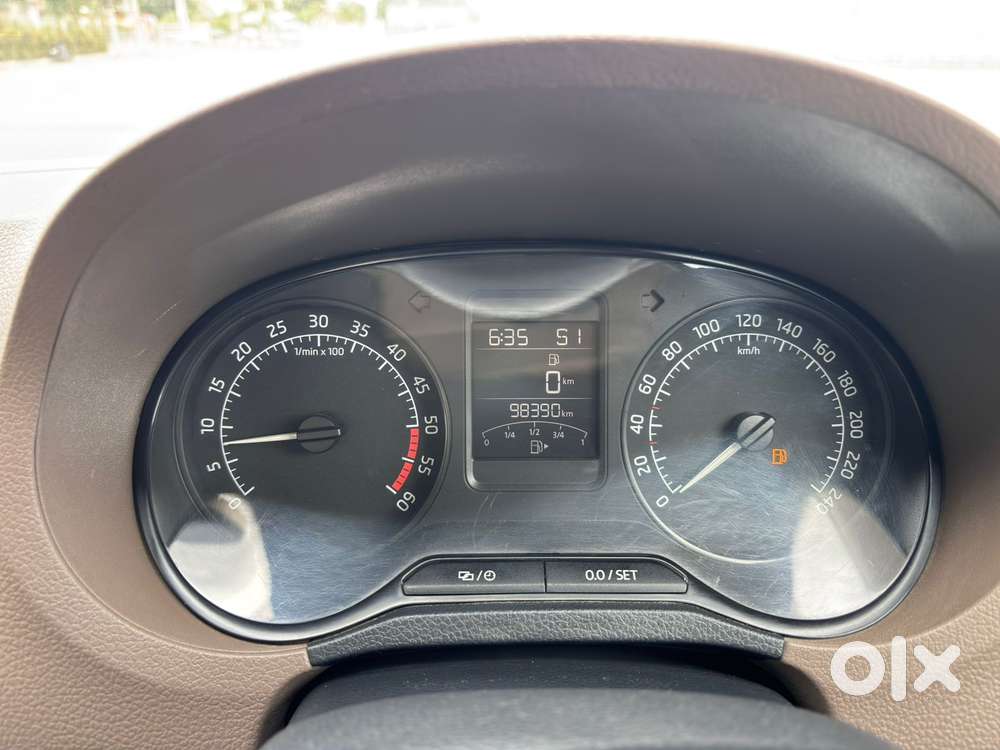 Skoda Rapid [2016-2020] 1.5 Style Plus Tdi At, 2016, Diesel