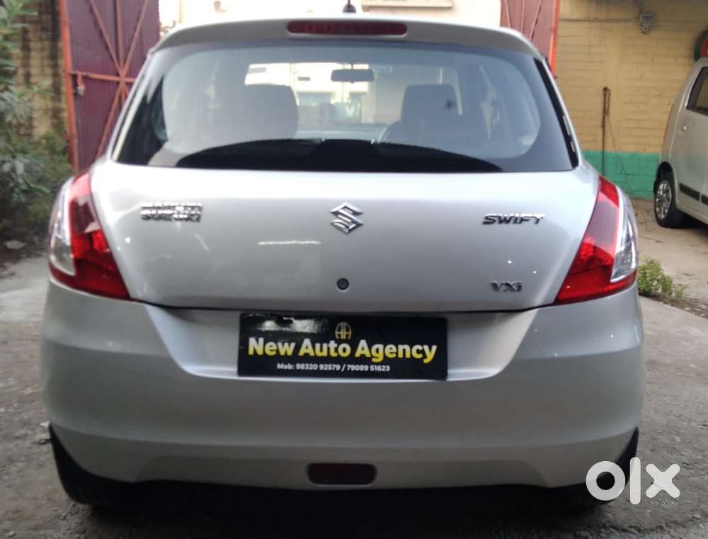 Maruti Suzuki Swift Vxi With Abs, 2012, Petrol