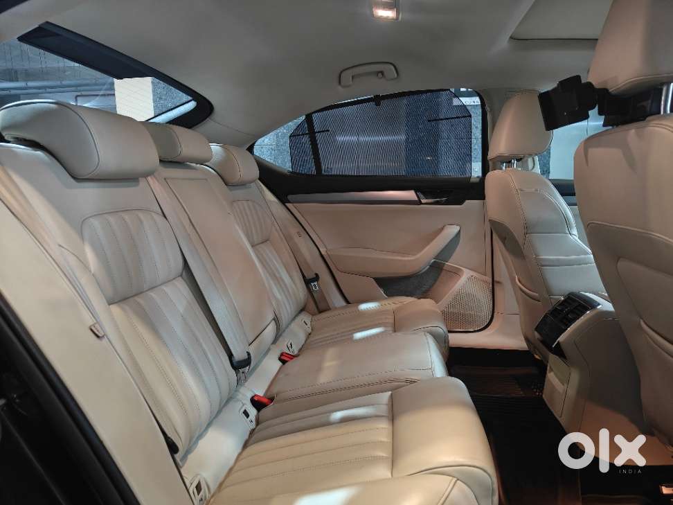 Skoda Superb Style 1.8 Tsi At, 2018, Petrol