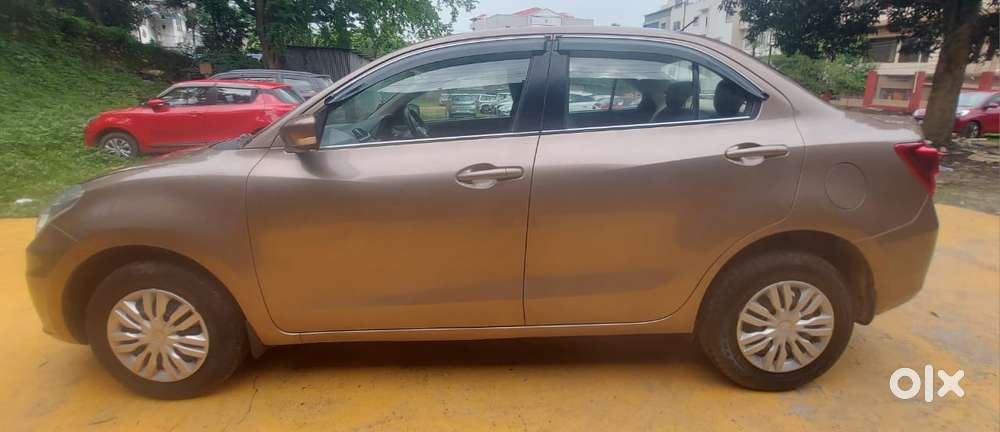 Maruti Suzuki Dzire 1.2 Vxi, 2022, Petrol
