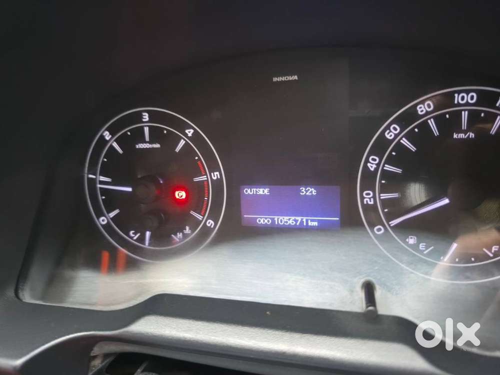 Toyota Innova Crysta 2.4 G Mt 7 Str, 2017, Diesel