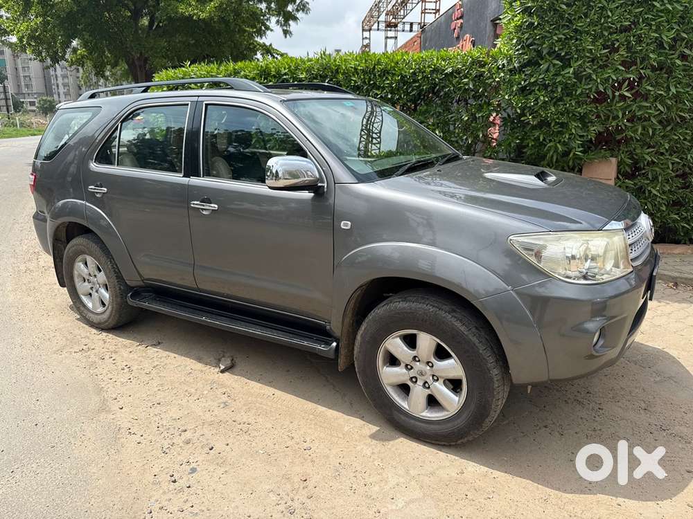 Toyota Fortuner Diesel 2010 Model