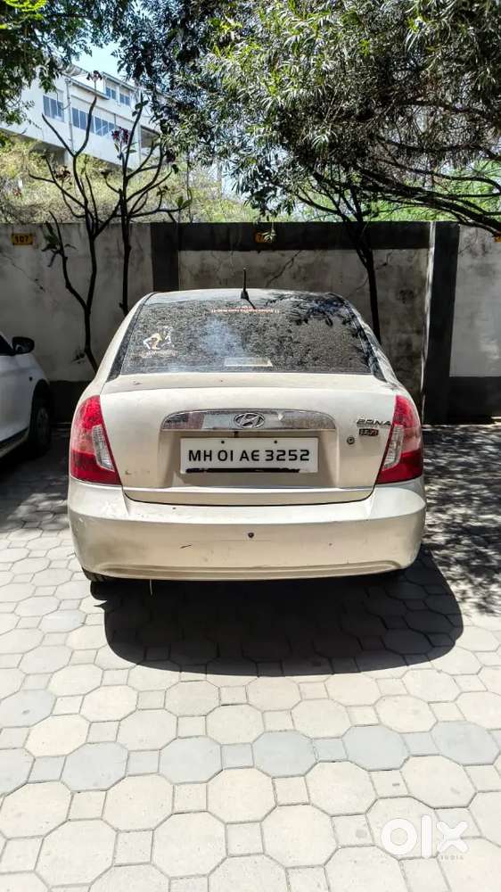 Hyundai Verna 2010 Petrol 80000 Km Driven