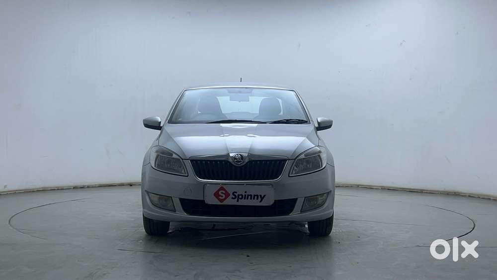Skoda Rapid 1.6 Mpi Ambition, 2015, Petrol