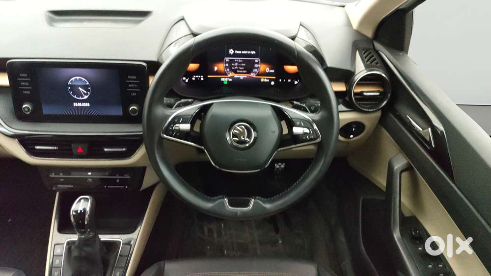 Skoda Slavia 1.0 Tsi Style At, 2023, Petrol