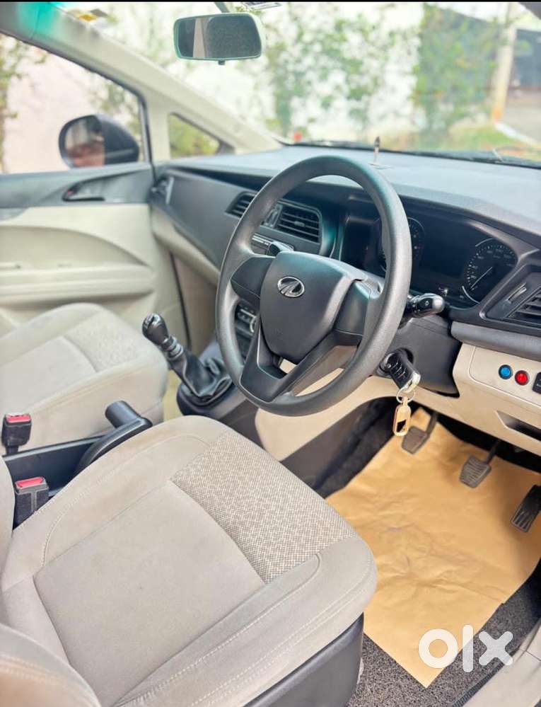 Mahindra Marazzo M2, 2018, Diesel