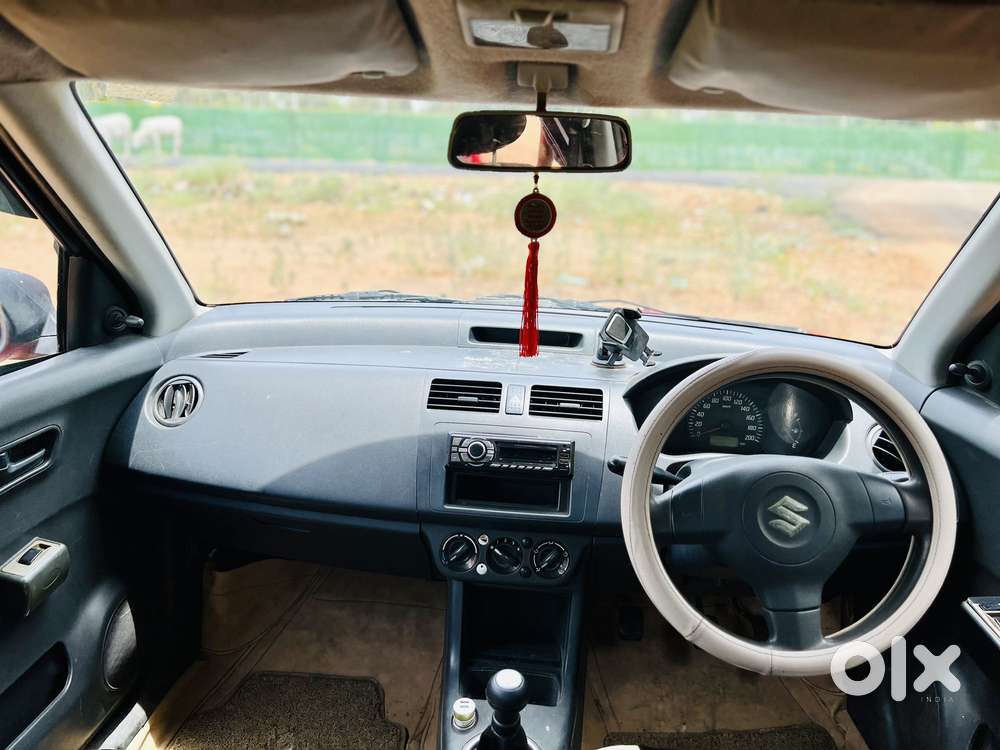 Maruti Suzuki Swift Zxi Bsiii, 2006, Petrol