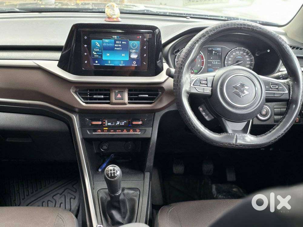 Maruti Suzuki Brezza 1.5 Zxi Smart Hybrid, 2024, Petrol
