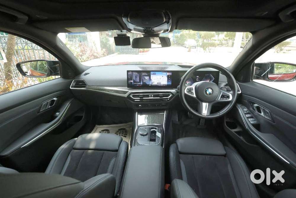 Bmw M340i Xdrive Shadow Edition  Oct 2023  3,800 Km  Melbourne Red