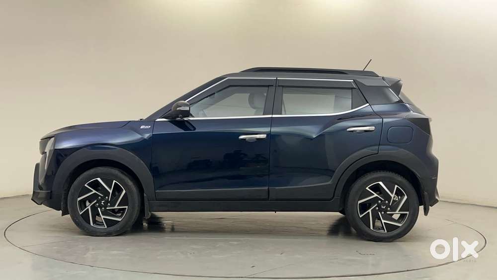 Mahindra Xuv 3xo Ax7l 1.2 Petrol At (pg), 2024, Petrol